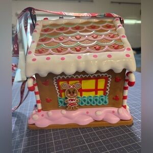 DISNEY PARKS M+M Gingerbread House Popxorn Bucket! BRAND NEW!!